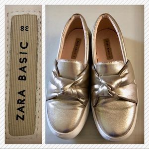 Zara Flats